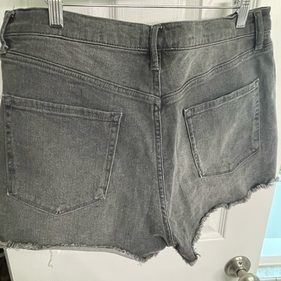 2 pair of Jessica Simpson Shorts, size 32 waist - Picture 5 of 9